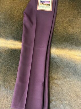 Wrangler Wine Colored Pants with Patch Detail